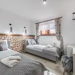Bialy Jelen Jacuzzi & Sauna Bed & Breakfast Ostrowsko