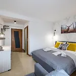 Bialy Jelen Jacuzzi & Sauna Bed & Breakfast Ostrowsko