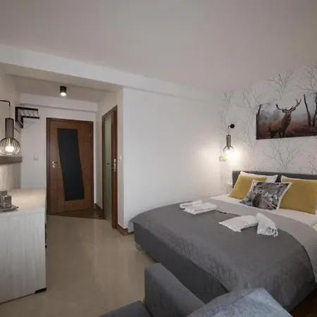Frühstückspension Bialy Jelen Jacuzzi & Sauna Ostrowsko