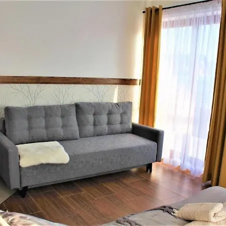 Couette-café Bialy Jelen Z Basenem I Jacuzzi