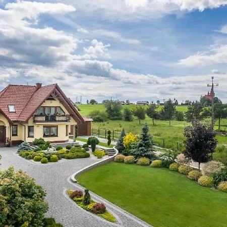 Bialy Jelen Z Basenem I Jacuzzi Bed & Breakfast *