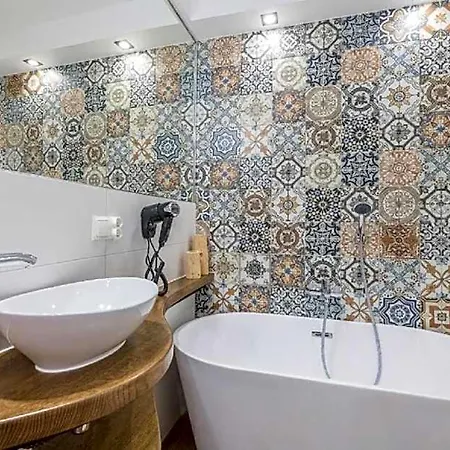 Bialy Jelen Jacuzzi & Sauna Oda ve Kahvaltı 3*