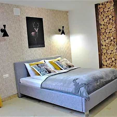 Oda ve Kahvaltı Bialy Jelen Jacuzzi & Sauna