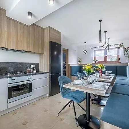 Oda ve Kahvaltı Bialy Jelen Jacuzzi & Sauna