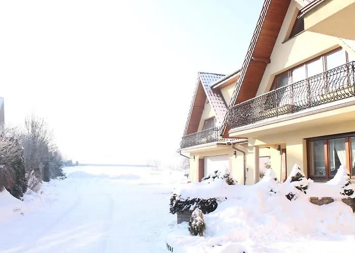 Bialy Jelen Z Basenem I Jacuzzi Oda ve Kahvaltı