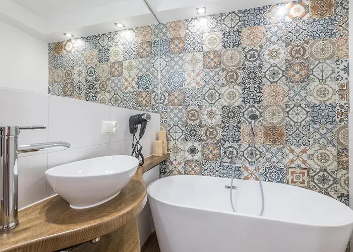 Frühstückspension Bialy Jelen Z Basenem I Jacuzzi 3*