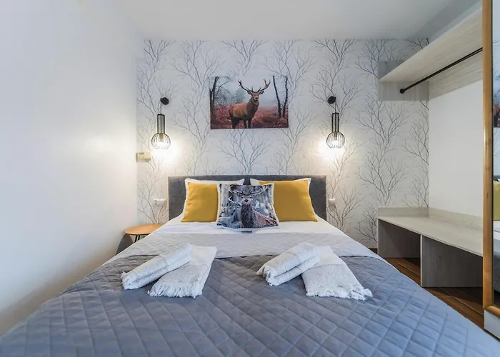 Frühstückspension Bialy Jelen Z Basenem I Jacuzzi 3*