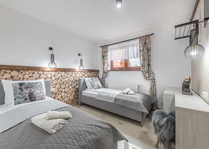 Bialy Jelen Z Basenem I Jacuzzi Frühstückspension Ostrowsko