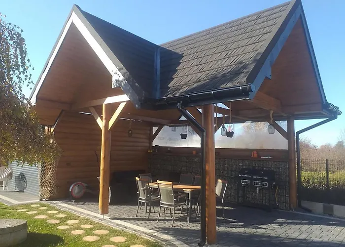 Frühstückspension Bialy Jelen Z Basenem I Jacuzzi 3*